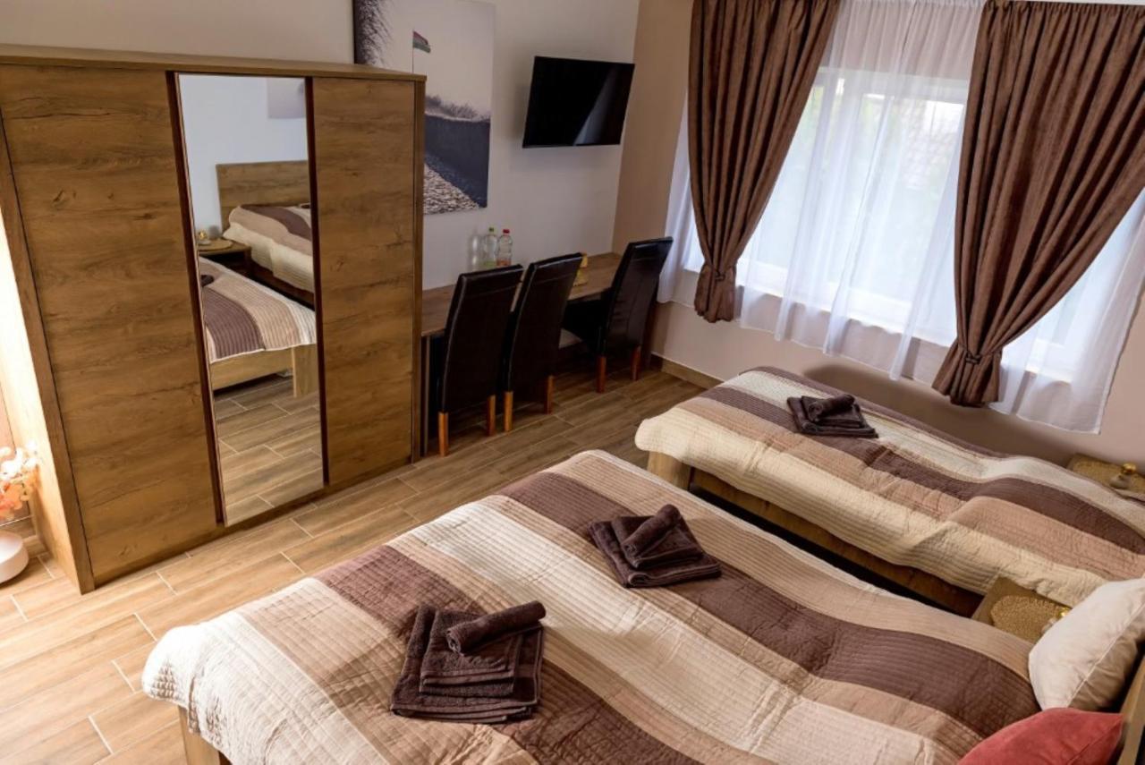 Ehotel *