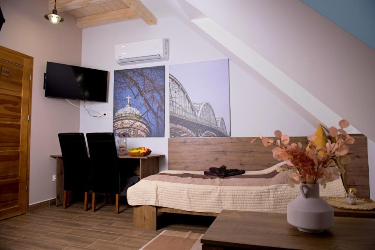 Ehotel